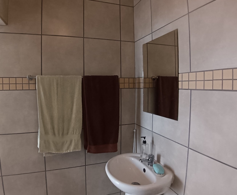 2 Bedroom Property for Sale in Tergniet Western Cape